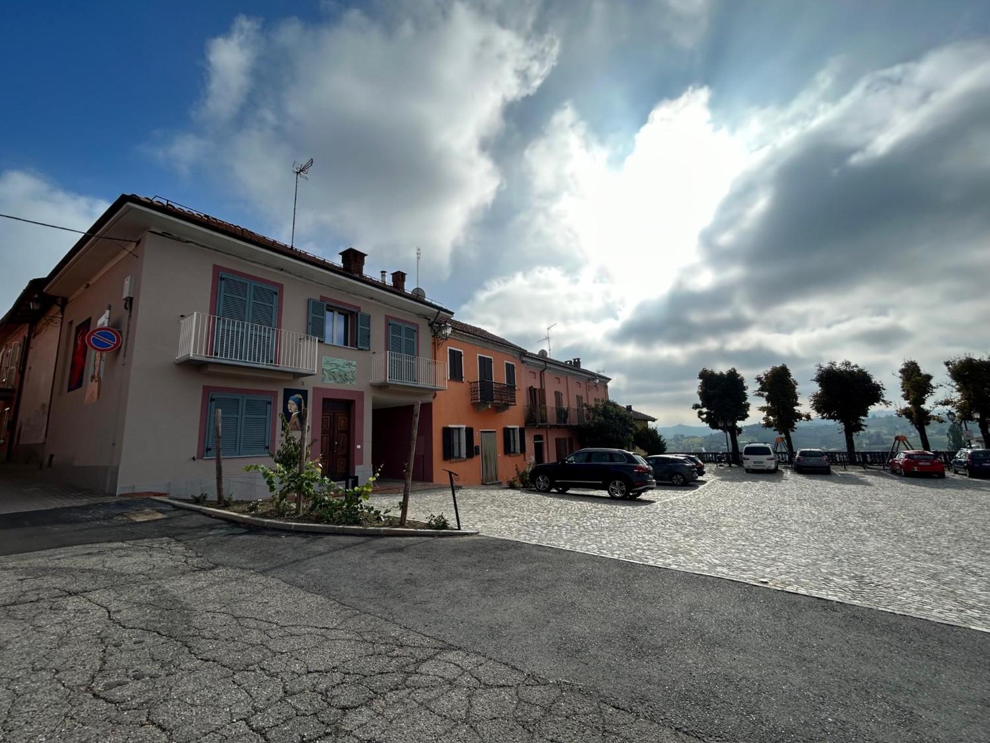 L'Incanto Casa Vacanze Montegrosso dʼAsti Eksteriør bilde